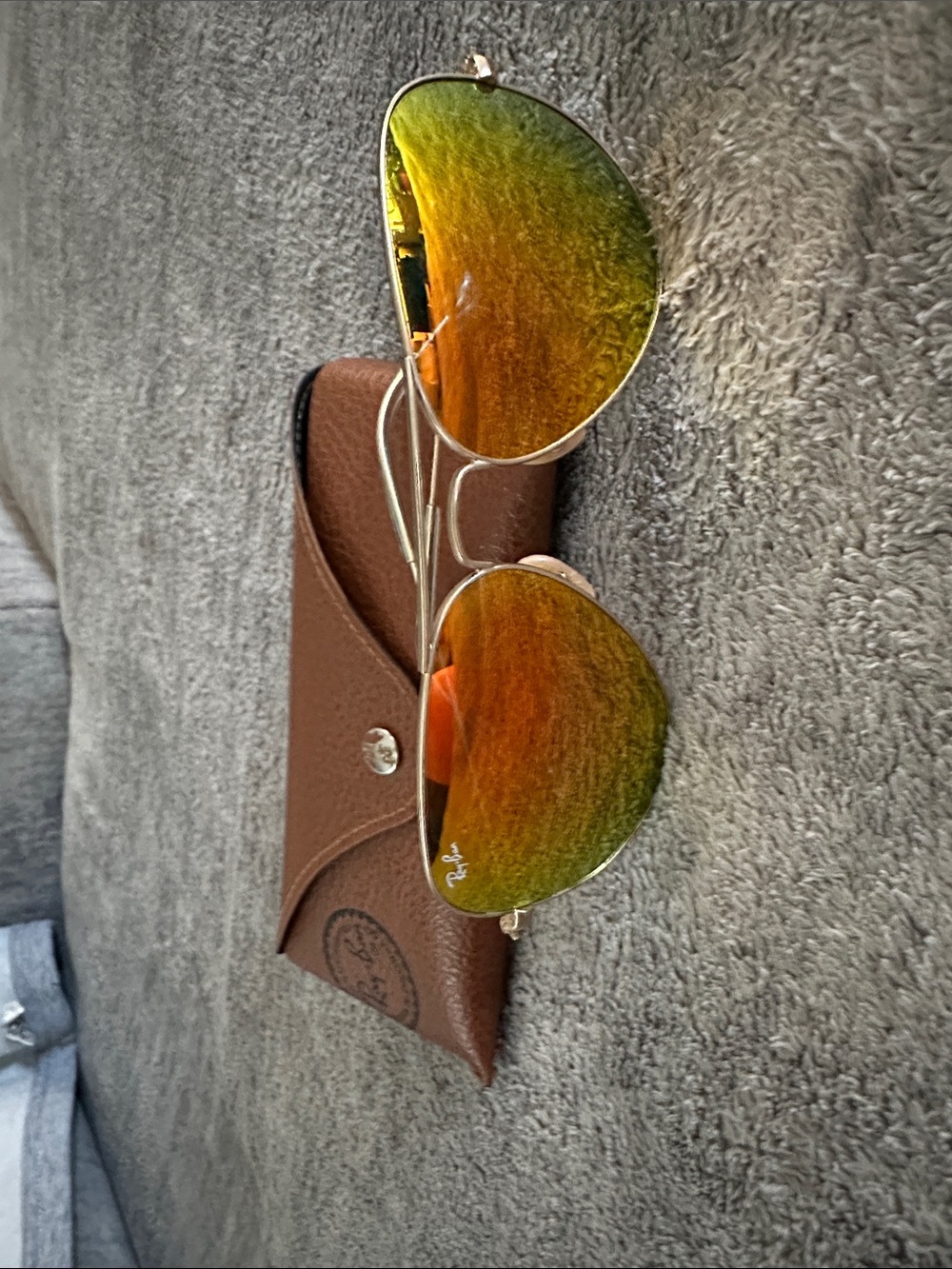 Ray-Ban Aviator Sunglasses - Gold Frame with Orange-Green Mirrored Lenses